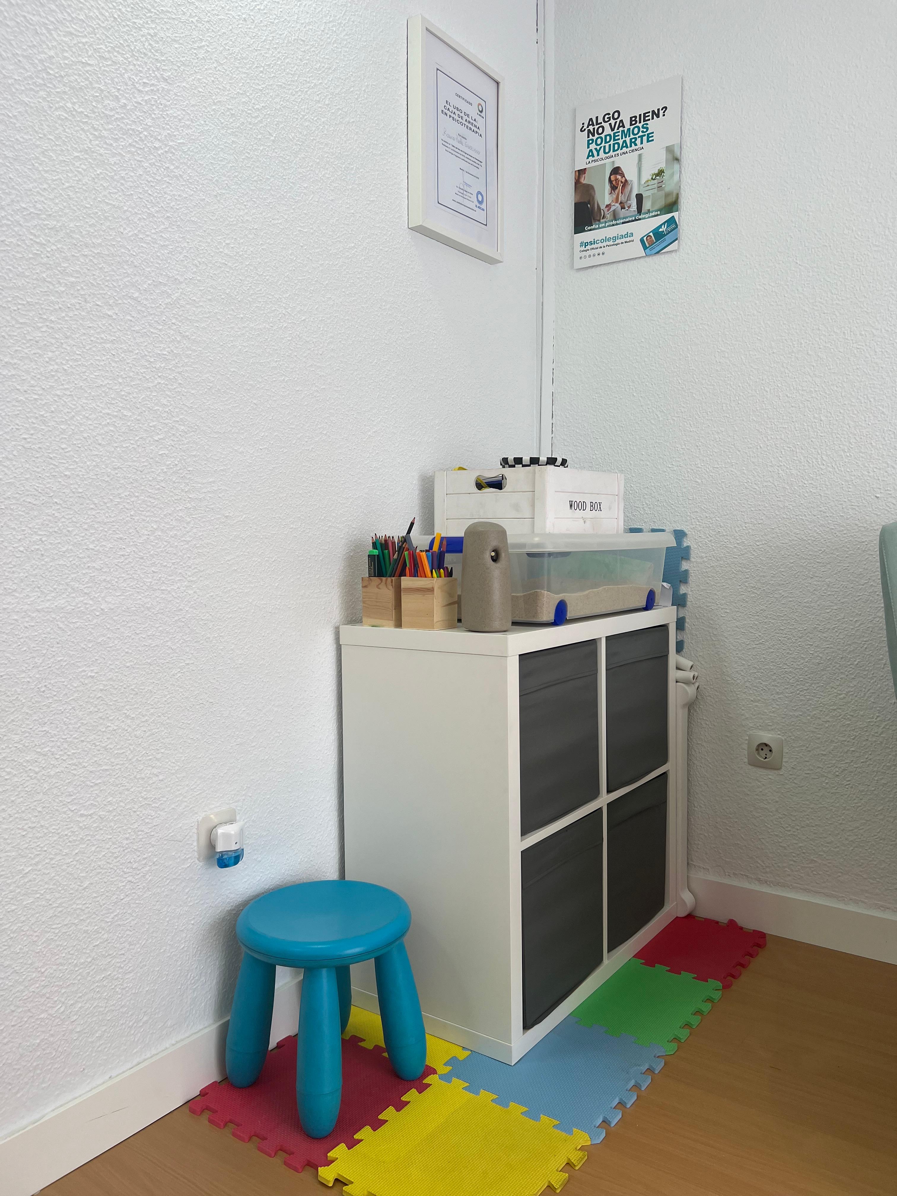 Recepción y zona de espera en Psicobai
